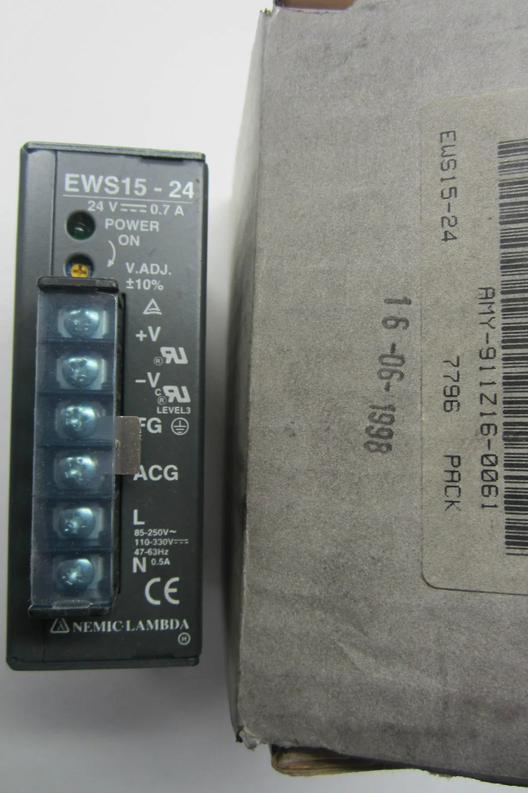 NEW LAMBDA EWS15-24 POWER SUPPLY EWS1524