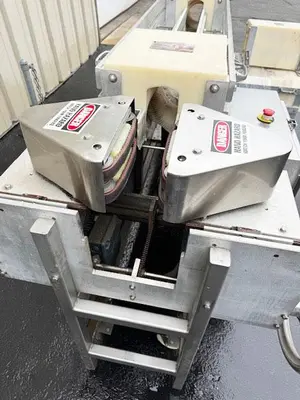 Carleton Helical Technologies Ionized Air Rinser