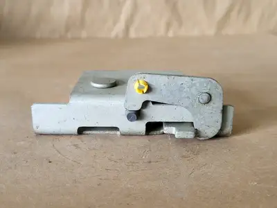 NEW FORD 3L3Z-9943150-AA