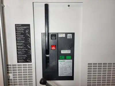 NEW SCHNEIDER ELECTRIC LF3