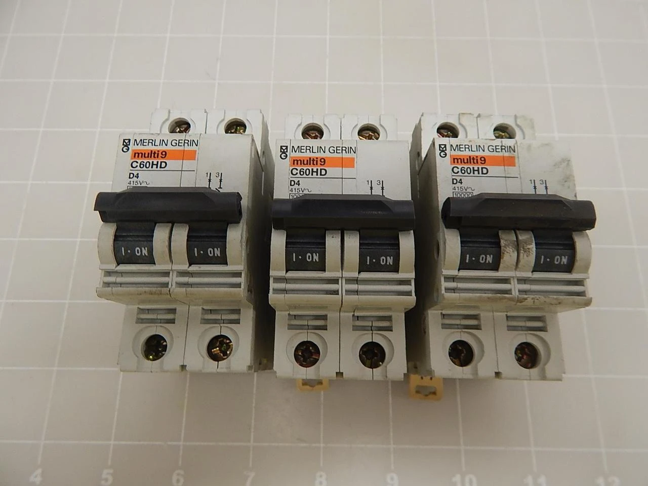 Used MERLIN GERIN _UNKNOWN_ Circuit Breakers Texas US | OCO Industrial #1676317