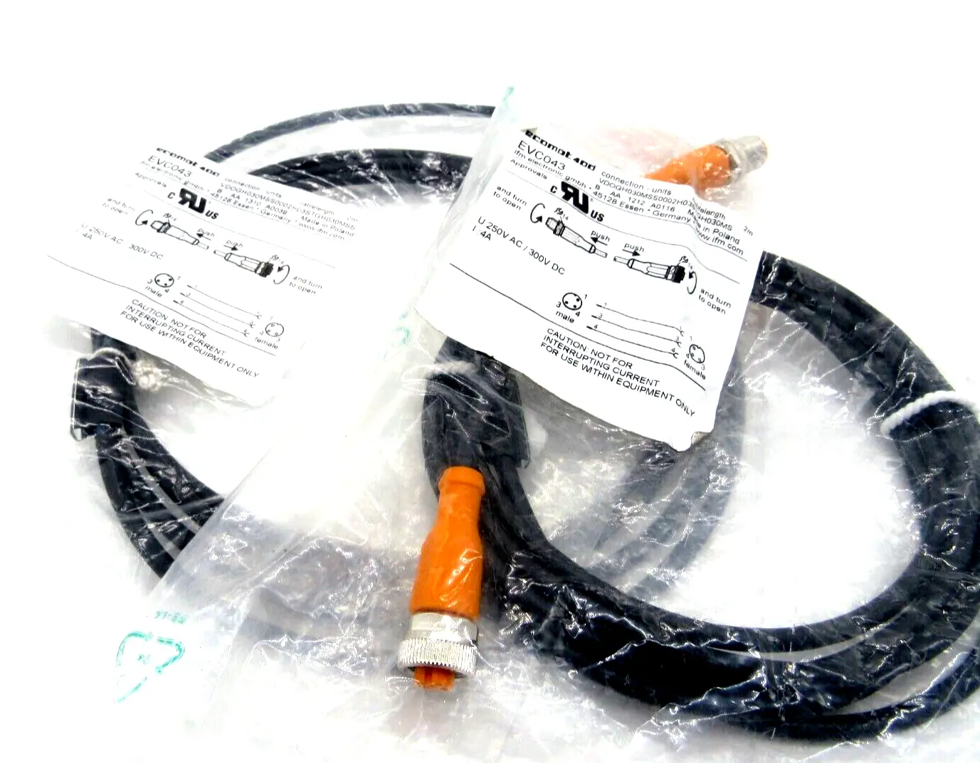 NEW LOT OF 2 IFM EFECTOR VDOGH030MSS0002H03STGH030MSS-EVC043 CABLE