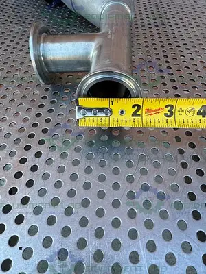 USED GEMU 554/40/D55345 PNEUMATIC ANGLE SEAT GLOBE VALVE W/ 1 1/2" SANITARY FITTING