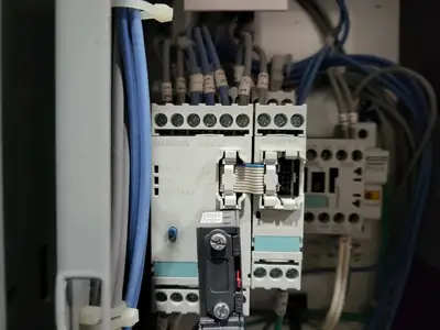 Full Voltage Non-Reversing MCC Bucket Size 4