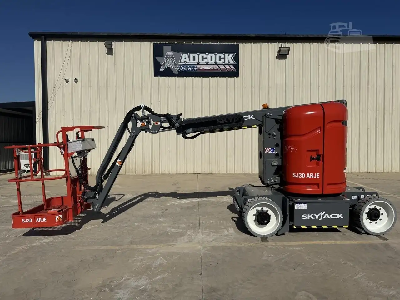 New | in-Stock 2026 SKYJACK SJ30ARJE Articulating Boom Lifts Texas US | Adcock Equipment USA #1524600