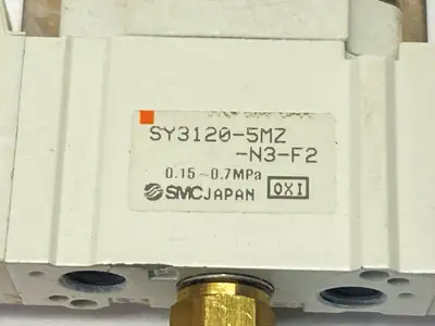 USED SMC PNEUMATIC SOLENOID VALVE 5-PORT 2-POSITION