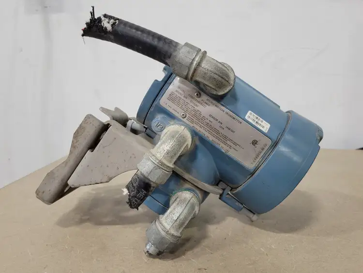 Used MICRO MOTION INC 1700R12ABCEZZZ Misc Electrical & Power Parts British Columbia CA | Lenmark #253135