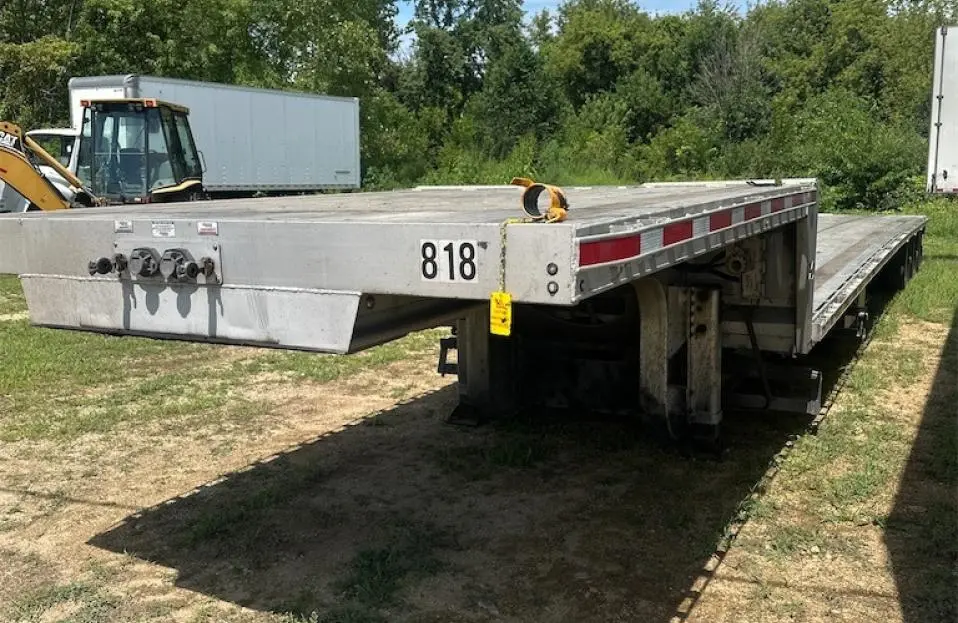 USED 2022 EXTREME 53' STEP DECK