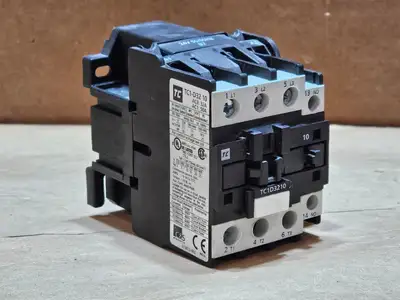 Used TELEMECANIQUE TC1D3210 Switchgears British Columbia CA | Lenmark #1438449