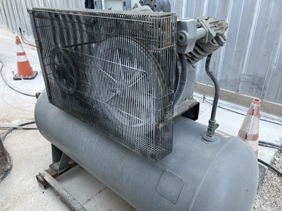 USED INGERSOLL RAND T30 10 HP AIR COMPRESSOR, MODEL 254E10V