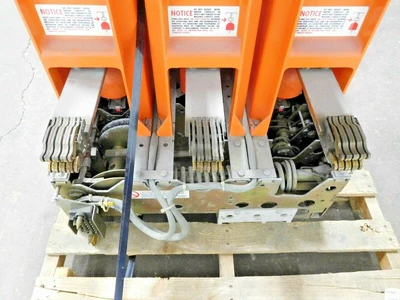 Used GE VB 7.2-500-3 Circuit Breakers Ohio US | Equipment Recovery Corp. #1331721
