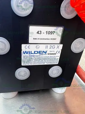 USED WILDEN DIAPHRAGM PUMP 100 PSIG W/ CART