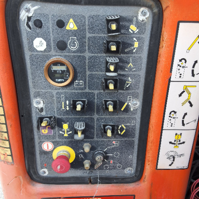 USED 2013 JLG E400AJPN