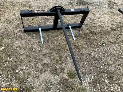 New Tomahawk bale spear skid steer attachment, 45” main spear, 1800lb capacity, skid steer quick...