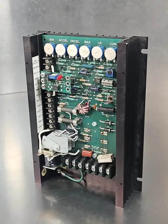 Used INDUSTRIAL MRO Dart Controls 520-200RC UNMP Loc3D72 PLC Processors | Palmetto Automation #1151885