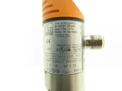 IFM Efector TR8430 Electronic Temperature Sensor Evaluation Unit With 8" Probe