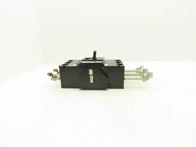 Fuji BU3KDG Circuit Breaker 300A Auto 480V 3 Pole With Through Door Operator
