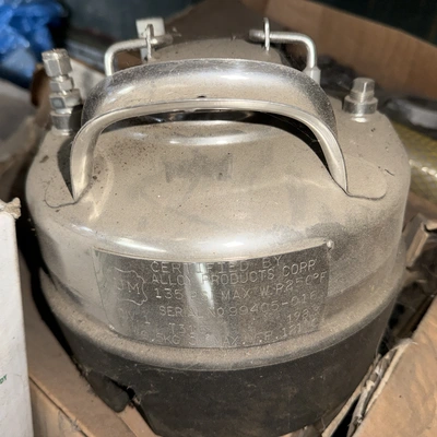 5L S/S Vertical Enclosed Pressure Pot