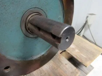 Reliance Electric 180WM28F Single Reduction Right Angle Gear Reducer 25:1 Ratio