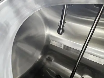 Used 250 Gallon Tank (Reactor), 316 Stainless Steel, With Air Mixer
