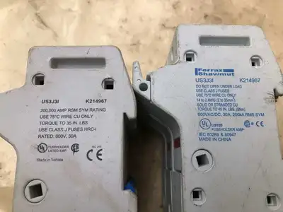 Ferraz Shawmut US3J3I ULTRASAFE 30A 3 Pole Fuseholder 600VAC/DC 14-2AWG Lot of 2