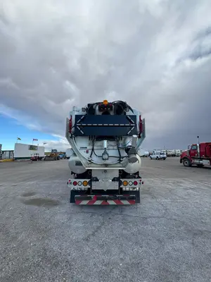 2018 FREIGHTLINER 114SD Hydro Vac | Title Equipment & Recreation Inc. (3)