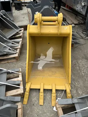 New | in-Stock 2025 DEERE JD 17, JD 25/26/27/30/35, JD 50/60 TRENCH BUCKETS Earth Buckets California US | Lillo Machinery #1458317
