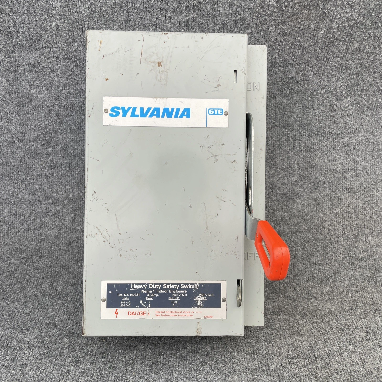 Used SYLVANIA HD221 Switchgears California US | Davliegogo LLC #1708117