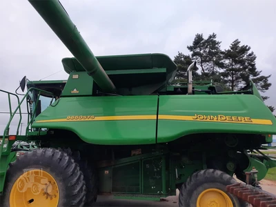 USED 2004 JOHN DEERE 9660 STS