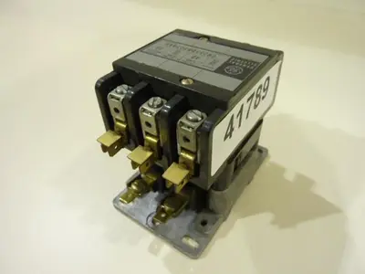 USED GENERAL ELECTRIC / GE CR253DB302AAA
