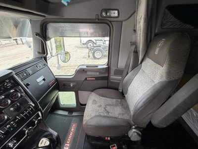 Used 2012 KENWORTH T800 TRUCK TRACTOR Conventional trucks Michigan US | Miedema Asset Management Group #1709452