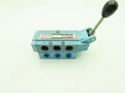 Skinner S3L0BFX3 Manual Directional Control Valve 5-Way 2 Pos 150PSI 3/8" NPT