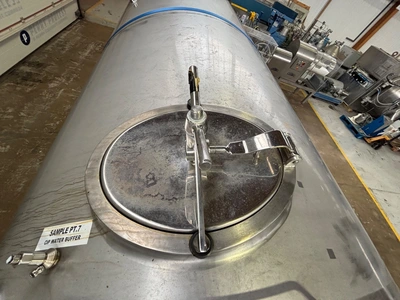 _UNKNOWN_ 8,100 Litre Stainless Steel Tanks | Perry Equipment (4)