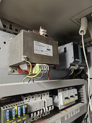 USED HOSOKAWA TWO-STAGE PLASTIC SHREDDING AND GRANULATION SYSTEM
