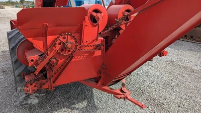 USED 1957 FORD 971