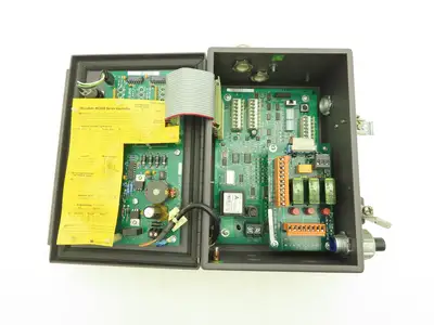 STI 42748-4120 MicroSafe Light Curtain Control Box MC42D-2-DC 0.3-9M Range