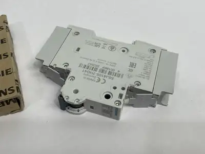 USED SIEMENS MINIATURE CIRCUIT BREAKER 1-POLE 0,5A C-CHAR.