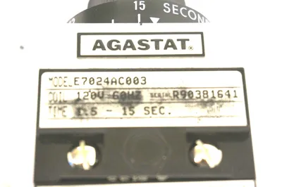 NEW AGASTAT E7024AC003 TIMING RELAY 1.5-15 SEC.