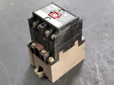 USED ALLEN-BRADLEY 700-P400A1