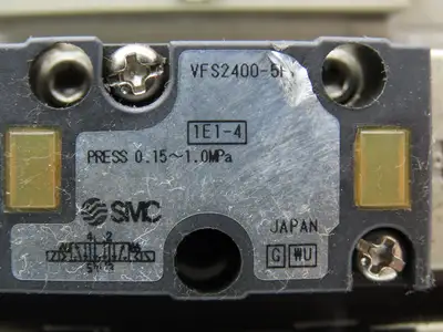 SMC VFS2300-5FZ Pneumatic 8-Station Solenoid Manifold w/6 Valves 24VDC VFS2000