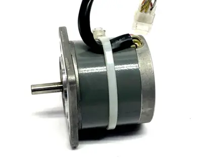 Used Sanyo Denki Step-Syn Stepping Motor 1.8° Step 5.1VDC 1.0A Motors (misc) Michigan US | Maverick Industrial Sales #1395655