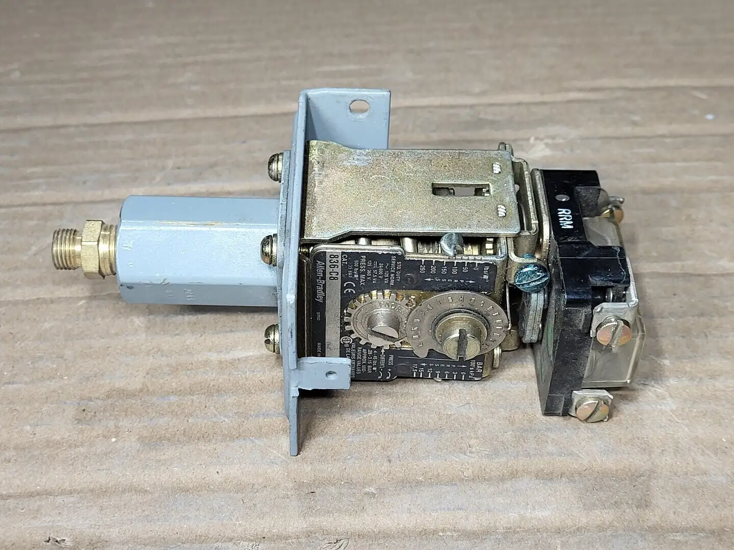 USED ALLEN-BRADLEY 836-C8