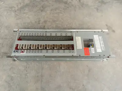 Used CUTLER-HAMMER POW-R-LINE 1A Switchgears British Columbia CA | Lenmark #1430098