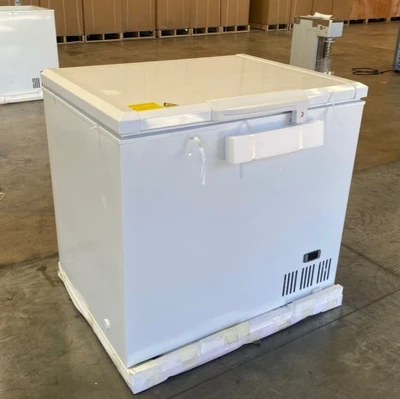 171-0385 36" Solid Top Self Contained Ultra Low Temperature Chest Freezer