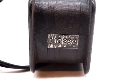 NEW EATON 011028200 COIL 110282