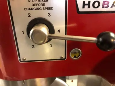 USED HOBART H600