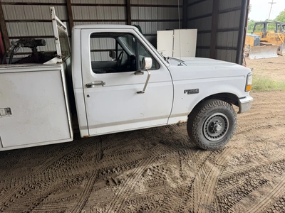 Used 1994 FORD F250 XL Service & Utility Trucks Michigan US | Miedema Asset Management Group #1372430