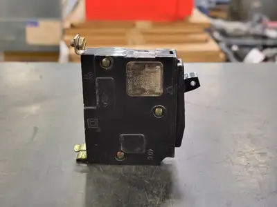 USED SQUARE D QOB120