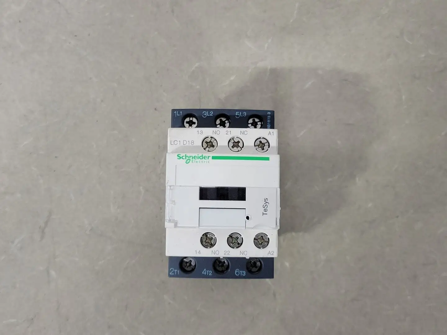 USED SCHNEIDER ELECTRIC LC1D18