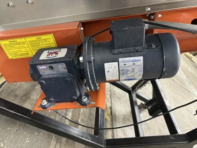 11" Wide EMI Plastics Inclined Conveyor